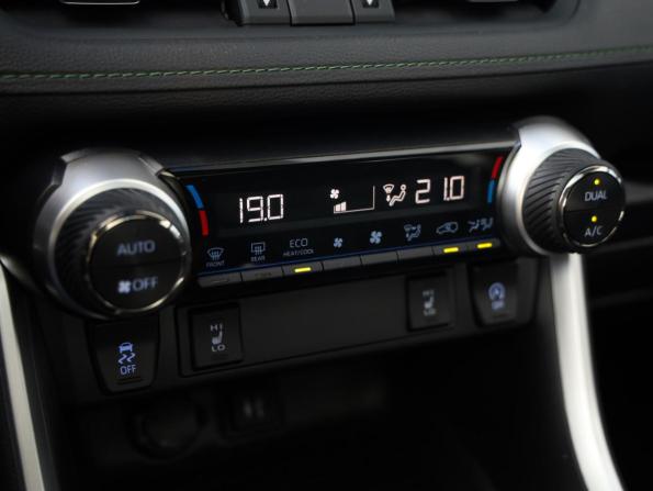 Toyota RAV4 V (XA50) с пробегом 2022 года, цена 3 739 000 рублей, 16963 км, внедорожник, Автокод Объявления