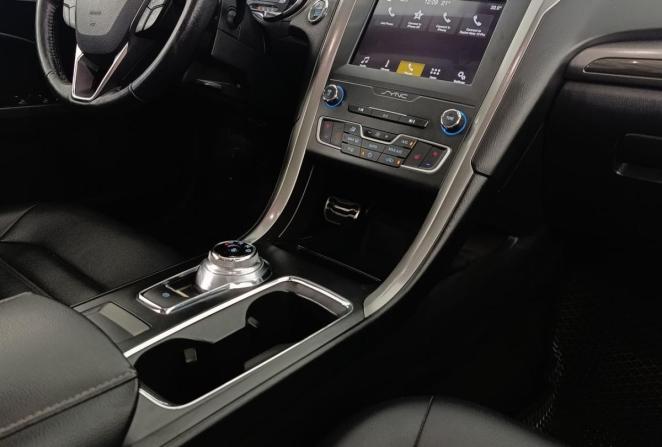 Ford Fusion (North America) II Рестайлинг с пробегом 2018 года, цена 1 350 000 рублей, 115000 км, седан, Автокод Объявления