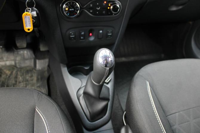 Renault Sandero II Рестайлинг с пробегом 2020 года, цена 1 250 000 рублей, 104000 км, хэтчбек, Автокод Объявления