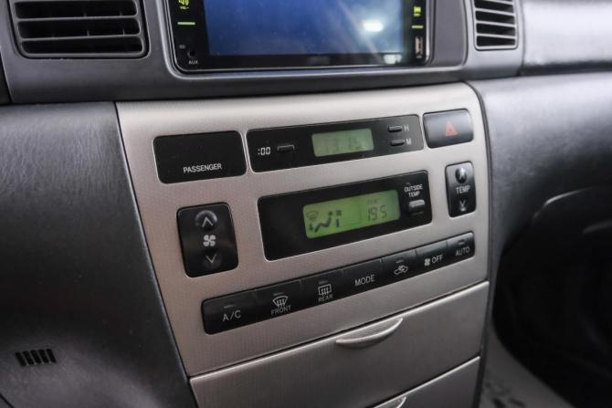 Toyota Corolla IX (E120 E130) Рестайлинг с пробегом 2006 года, цена 749 000 рублей, 299435 км, седан, Автокод Объявления