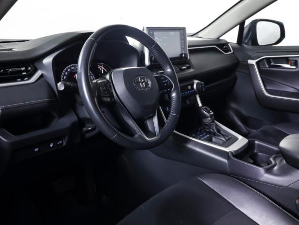 Toyota RAV4 V (XA50) с пробегом 2020 года, цена 3 390 000 рублей, 115631 км, внедорожник, Автокод Объявления