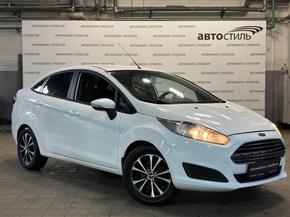 Ford Fiesta Mk6 Рестайлинг с пробегом 2015 года, цена 629 000 рублей, 223000 км, седан, Автокод Объявления