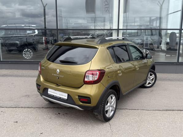 Renault Sandero II с пробегом 2017 года, цена 945 000 рублей, 102321 км, хэтчбек, Автокод Объявления