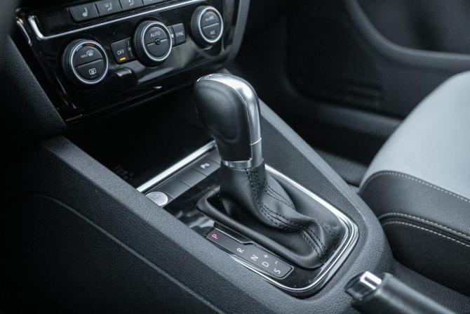 Volkswagen Jetta VI с пробегом 2014 года, цена 1 098 000 рублей, 152800 км, седан, Автокод Объявления