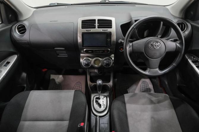 Toyota Ist II с пробегом 2010 года, цена 1 179 000 рублей, 80000 км, хэтчбек, Автокод Объявления