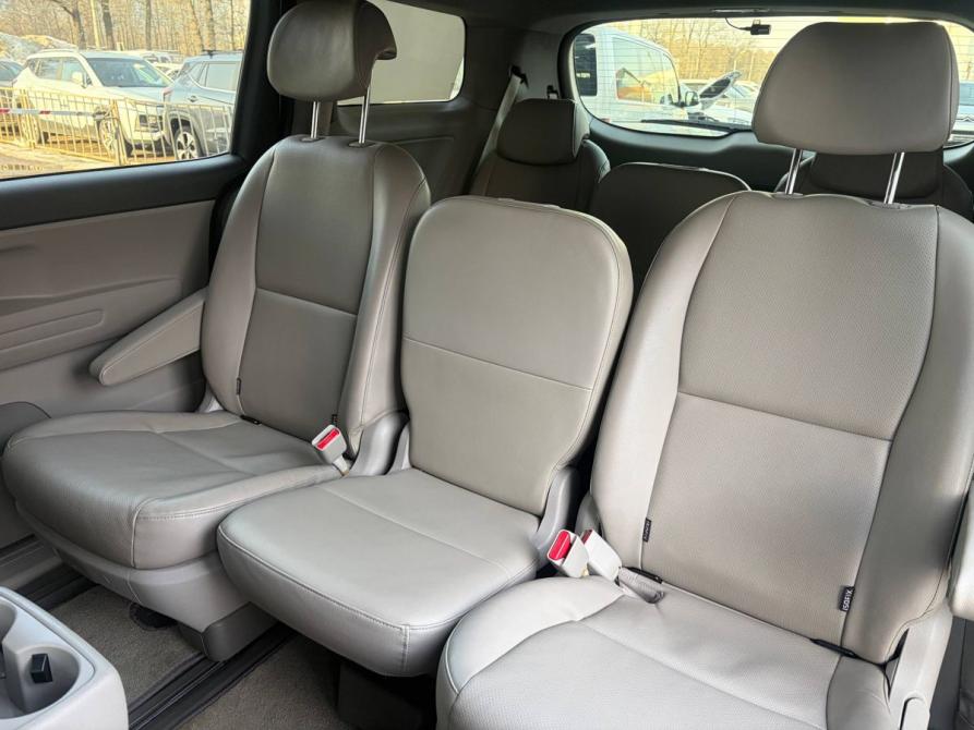 Kia Carnival III Санкт-Петербург  - изображение 23