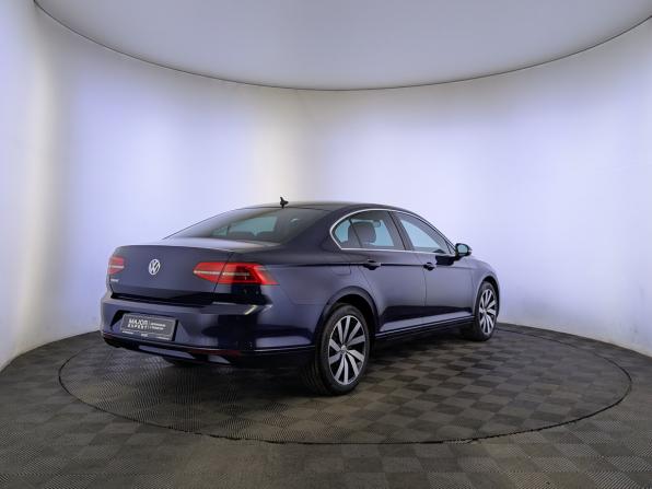 Volkswagen Passat B8 с пробегом 2019 года, цена 2 450 000 рублей, 128087 км, седан, Автокод Объявления