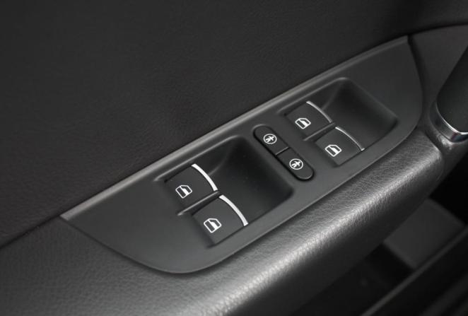 Volkswagen Touareg II Рестайлинг с пробегом 2016 года, цена 3 200 000 рублей, 192963 км, внедорожник, Автокод Объявления