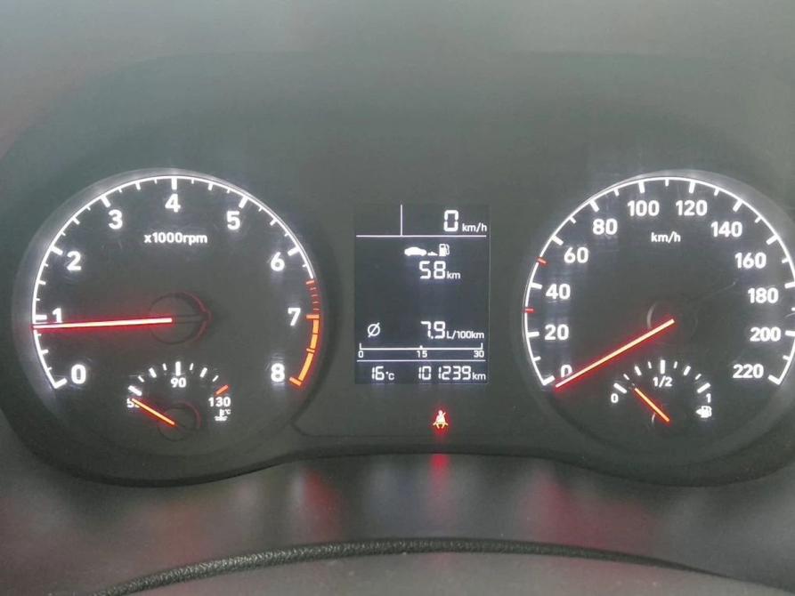 Hyundai Solaris II Москва  - изображение 11