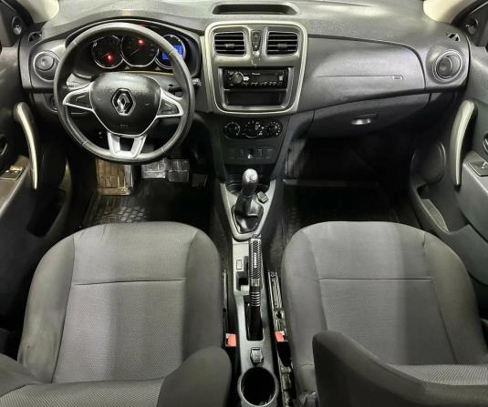 Renault Logan II Рестайлинг с пробегом 2018 года, цена 595 340 рублей, 164966 км, седан, Автокод Объявления