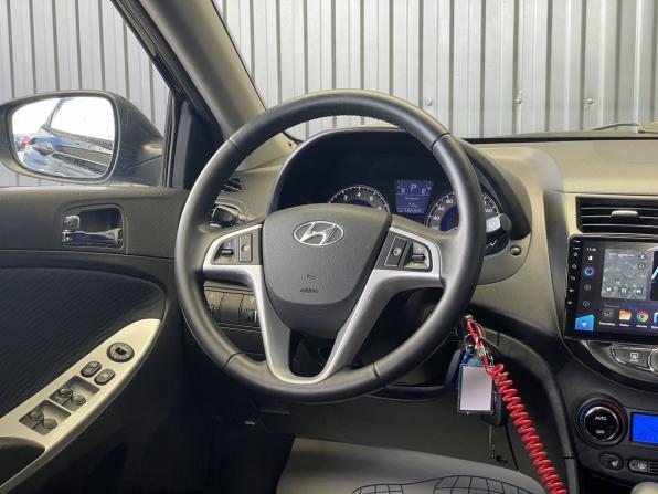 Hyundai Solaris I с пробегом 2012 года, цена 847 000 рублей, 185209 км, седан, Автокод Объявления