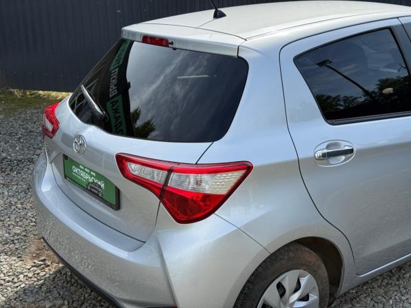 Toyota Vitz III (XP130) Рестайлинг 2 с пробегом 2019 года, цена 979 000 рублей, 108862 км, хэтчбек, Автокод Объявления