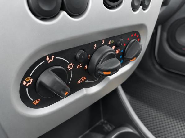 Renault Sandero I с пробегом 2013 года, цена 559 000 рублей, 123366 км, хэтчбек, Автокод Объявления