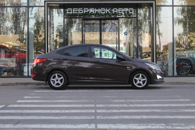 Hyundai Solaris I Рестайлинг с пробегом 2016 года, цена 995 000 рублей, 201787 км, седан, Автокод Объявления