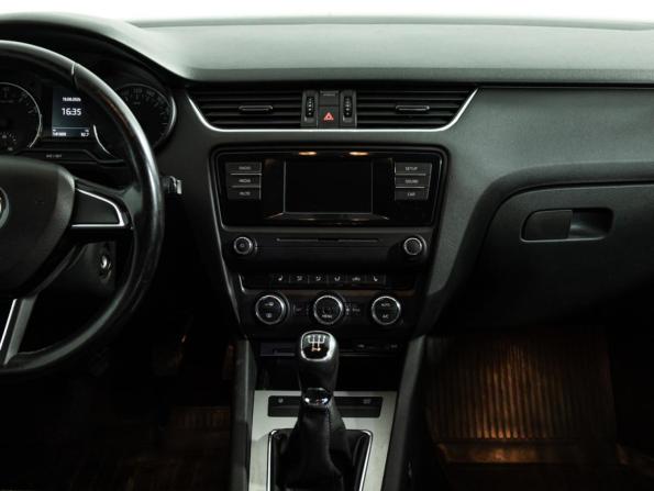 Skoda Octavia III (A7) с пробегом 2016 года, цена 1 039 700 рублей, 140950 км, лифтбек, Автокод Объявления