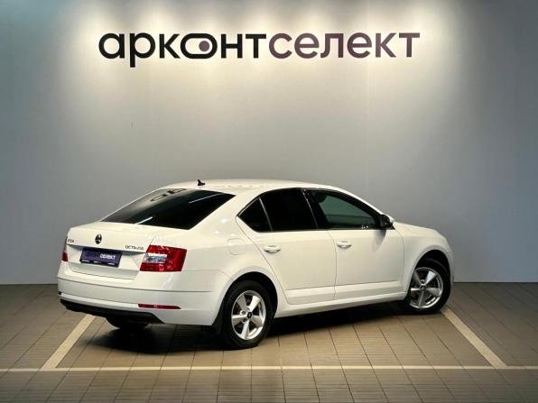 Skoda Octavia III (A7) Рестайлинг с пробегом 2017 года, цена 1 657 000 рублей, 169778 км, лифтбек, Автокод Объявления