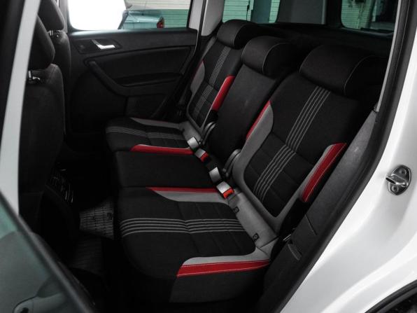 Skoda Yeti I Рестайлинг с пробегом 2017 года, цена 1 319 000 рублей, 211741 км, внедорожник, Автокод Объявления