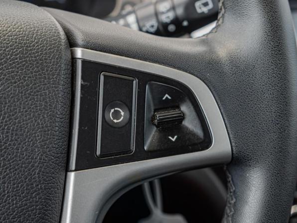 Hyundai Solaris I с пробегом 2013 года, цена 930 000 рублей, 206032 км, хэтчбек, Автокод Объявления