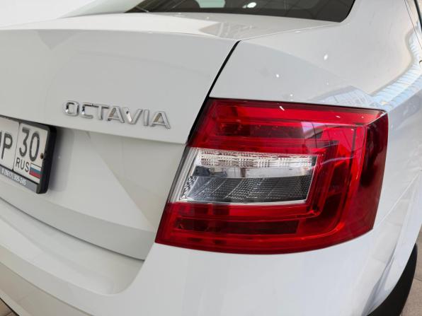 Skoda Octavia III (A7) Рестайлинг с пробегом 2019 года, цена 1 750 000 рублей, 88572 км, лифтбек, Автокод Объявления