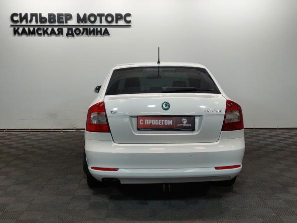 Skoda Octavia II (A5) Рестайлинг с пробегом 2011 года, цена 700 000 рублей, 172000 км, лифтбек, Автокод Объявления