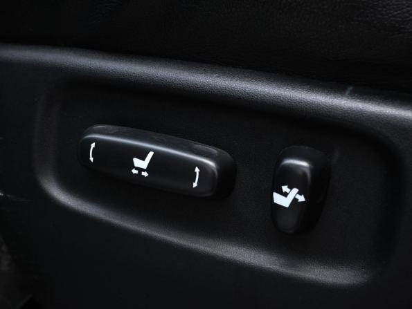Toyota Land Cruiser 200 Series с пробегом 2011 года, цена 3 430 000 рублей, 238408 км, внедорожник, Автокод Объявления