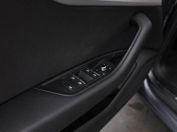 Audi A4 V (B9) с пробегом 2019 года, цена 2 353 055 рублей, 137932 км, универсал, Автокод Объявления