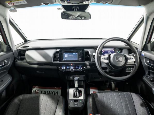 Honda Fit IV с пробегом 2021 года, цена 1 400 000 рублей, 32563 км, хэтчбек, Автокод Объявления