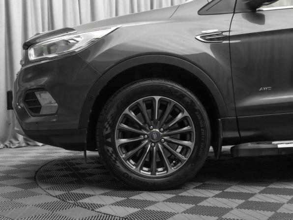 Ford Kuga II Рестайлинг с пробегом 2017 года, цена 1 680 000 рублей, 142915 км, внедорожник, Автокод Объявления