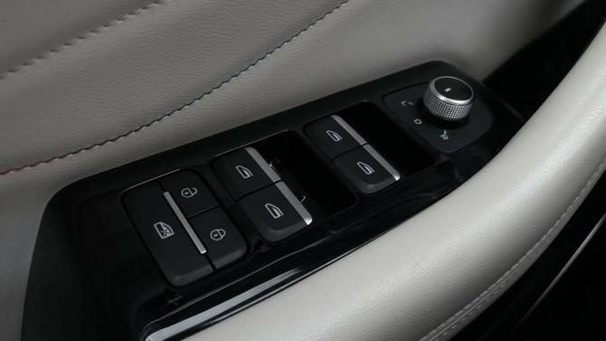 Geely Monjaro I с пробегом 2023 года, цена 3 000 000 рублей, 81919 км, внедорожник, Автокод Объявления