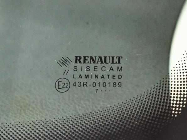 Renault Logan II с пробегом 2017 года, цена 888 000 рублей, 122365 км, седан, Автокод Объявления