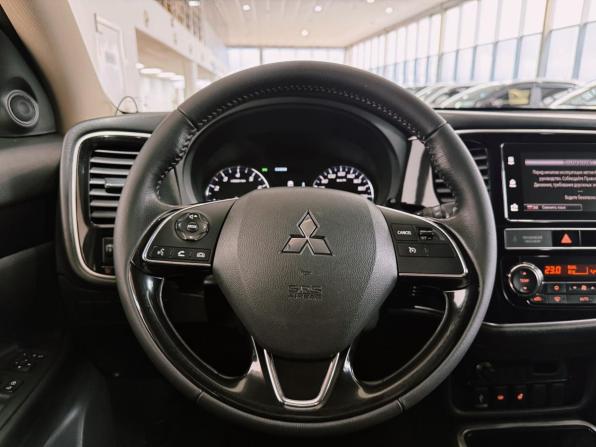 Mitsubishi Outlander III Рестайлинг 3 с пробегом 2018 года, цена 1 950 000 рублей, 94469 км, внедорожник, Автокод Объявления