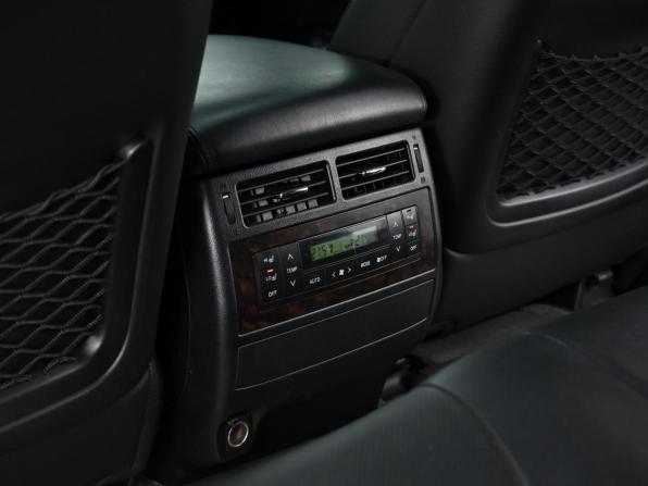 Toyota Land Cruiser 200 Series Рестайлинг 1 с пробегом 2013 года, цена 2 949 000 рублей, 155000 км, внедорожник, Автокод Объявления