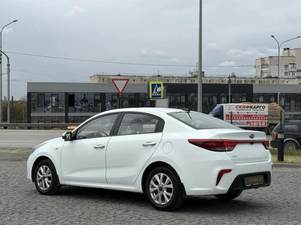 Kia Rio IV с пробегом 2017 года, цена 1 050 000 рублей, 192584 км, седан, Автокод Объявления