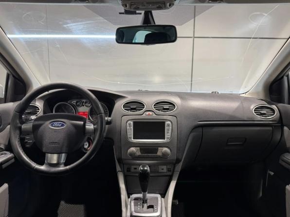 Ford Focus II Рестайлинг с пробегом 2010 года, цена 410 000 рублей, 220000 км, седан, Автокод Объявления