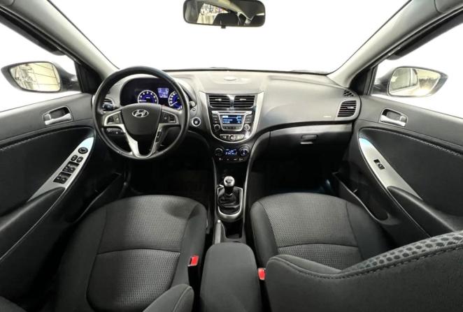 Hyundai Solaris I с пробегом 2014 года, цена 1 310 000 рублей, 17852 км, хэтчбек, Автокод Объявления