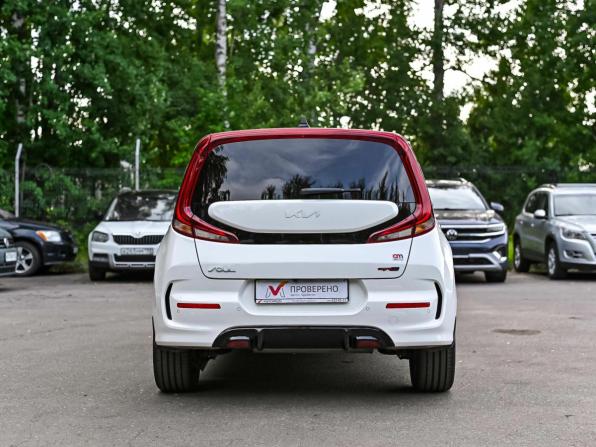 Kia Soul III с пробегом 2022 года, цена 2 300 000 рублей, 15572 км, хэтчбек, Автокод Объявления