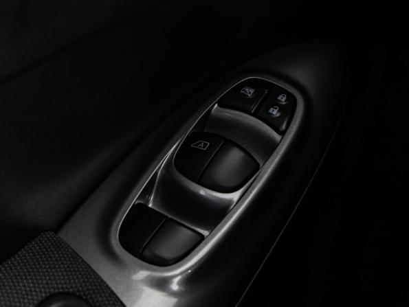 Nissan Juke I Рестайлинг с пробегом 2018 года, цена 1 549 000 рублей, 53573 км, внедорожник, Автокод Объявления