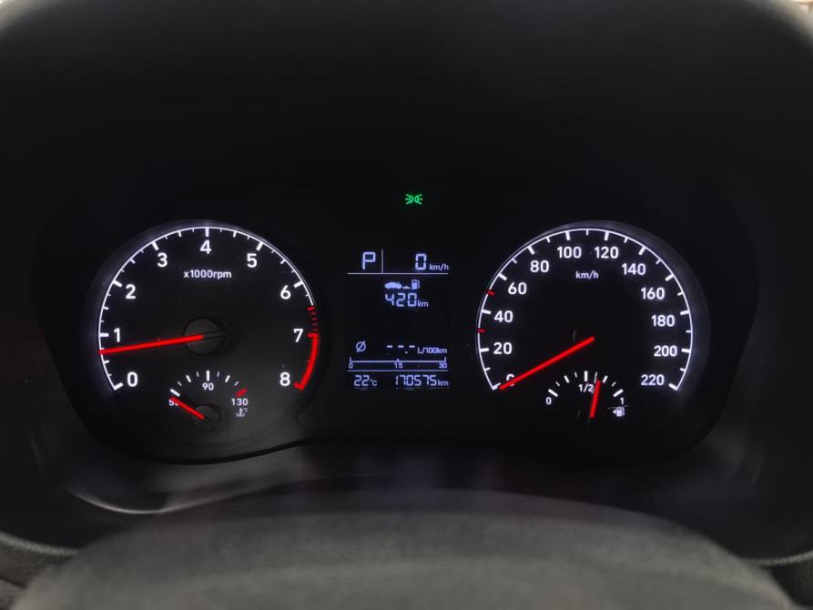 Hyundai Solaris II Санкт-Петербург  - изображение 12