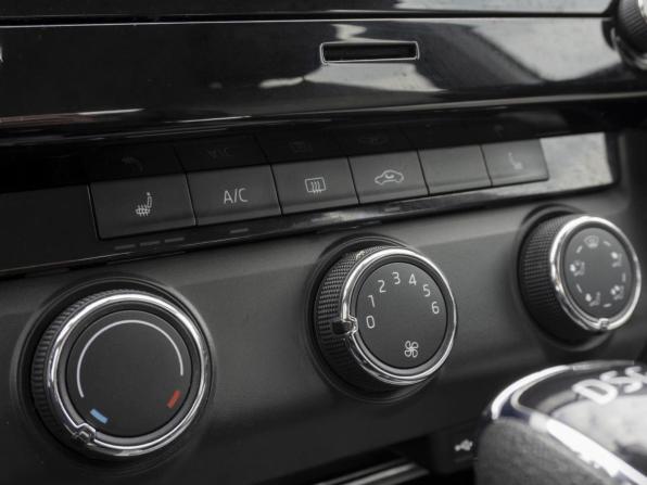 Skoda Octavia III (A7) с пробегом 2013 года, цена 929 000 рублей, 149749 км, лифтбек, Автокод Объявления