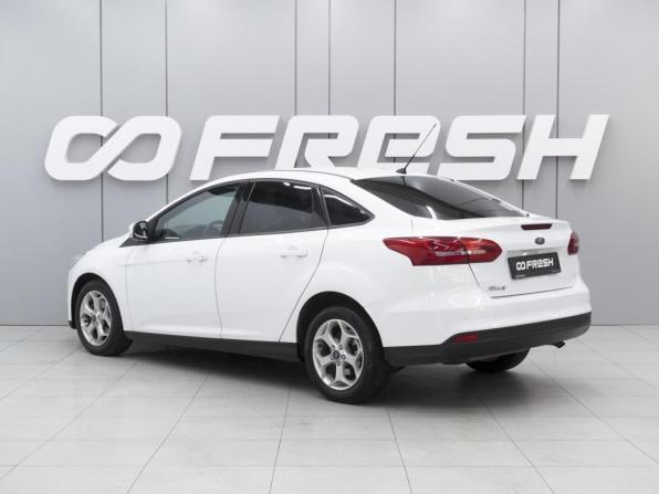 Ford Focus III Рестайлинг с пробегом 2015 года, цена 950 000 рублей, 218001 км, седан, Автокод Объявления