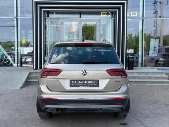 Volkswagen Tiguan II с пробегом 2017 года, цена 2 300 000 рублей, 183410 км, внедорожник, Автокод Объявления