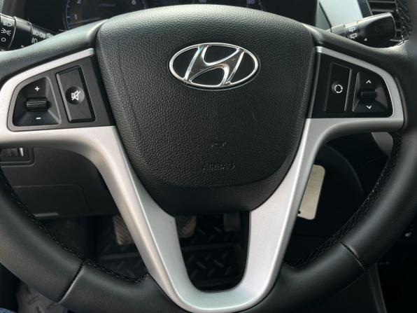Hyundai Solaris I с пробегом 2012 года, цена 719 000 рублей, 186000 км, хэтчбек, Автокод Объявления