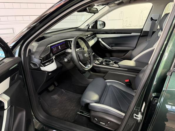 Geely Atlas II с пробегом 2024 года, цена 2 880 000 рублей, 45421 км, внедорожник, Автокод Объявления