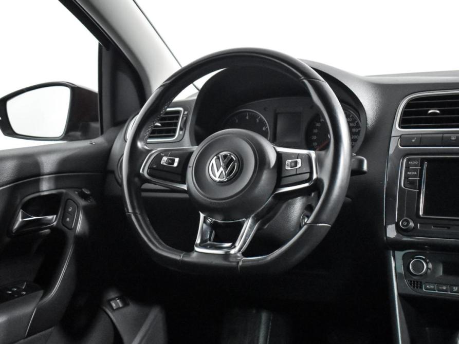 Volkswagen Polo V Рестайлинг Санкт-Петербург  - изображение 16