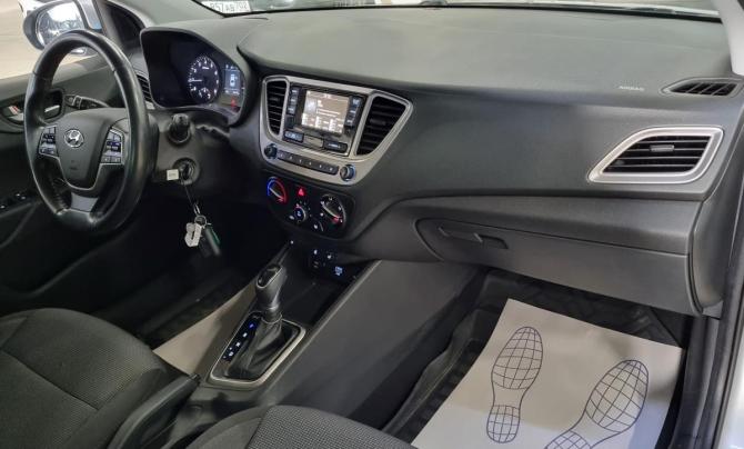 Hyundai Solaris II с пробегом 2019 года, цена 1 280 000 рублей, 84115 км, седан, Автокод Объявления