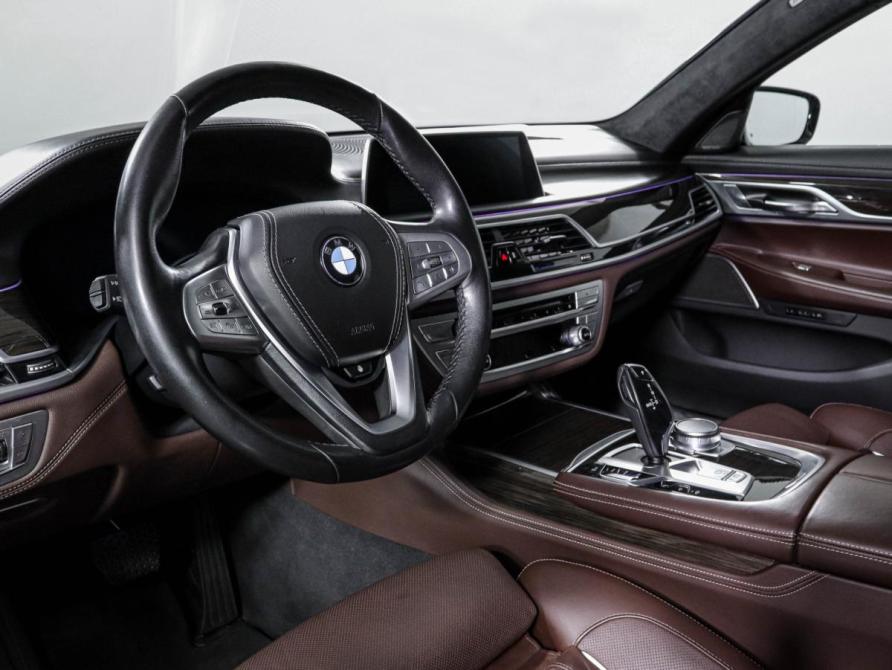BMW 7 серии VI (G11/G12) Рестайлинг Москва  - изображение 14