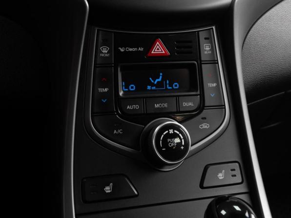 Hyundai Elantra V (MD) Рестайлинг с пробегом 2015 года, цена 1 097 000 рублей, 212217 км, седан, Автокод Объявления