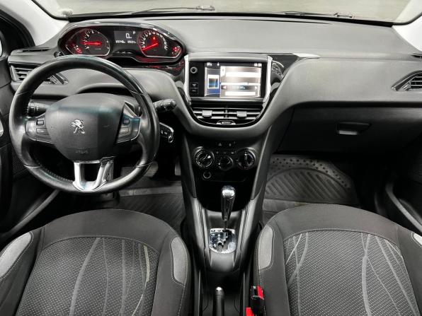 Peugeot 208 I с пробегом 2013 года, цена 650 000 рублей, 123739 км, хэтчбек, Автокод Объявления