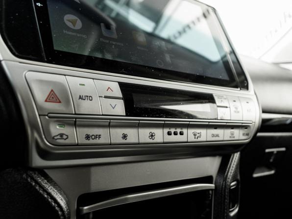 Toyota Land Cruiser Prado 150 Series Рестайлинг 2 с пробегом 2017 года, цена 4 350 000 рублей, 73232 км, внедорожник, Автокод Объявления