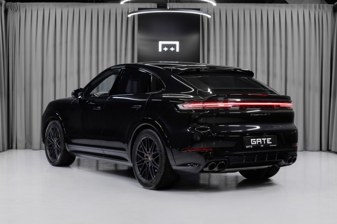 Новый Porsche Cayenne III Рестайлинг 2024 года, цена 30 657 500 рублей, внедорожник, Автокод Объявления
